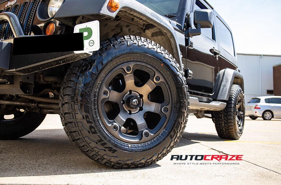 JEEP WRANGLER BEAST BLACK MACHINED WITH DARK TINT